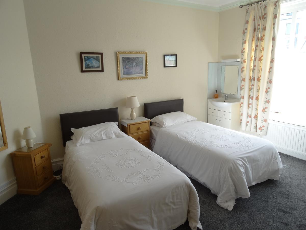 Beachmount Holiday Apartments Rhos-on-Sea Bagian luar foto