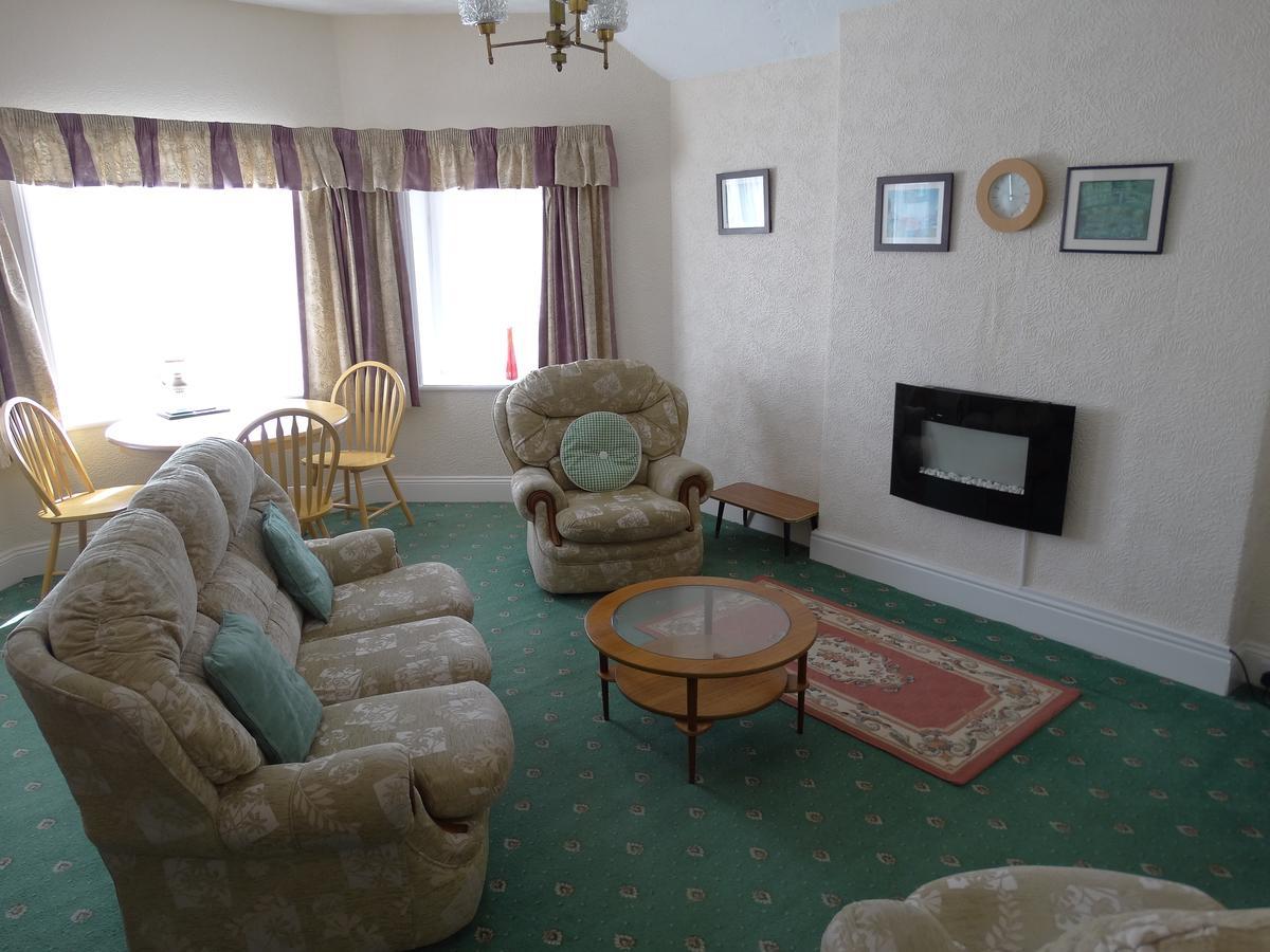 Beachmount Holiday Apartments Rhos-on-Sea Bagian luar foto