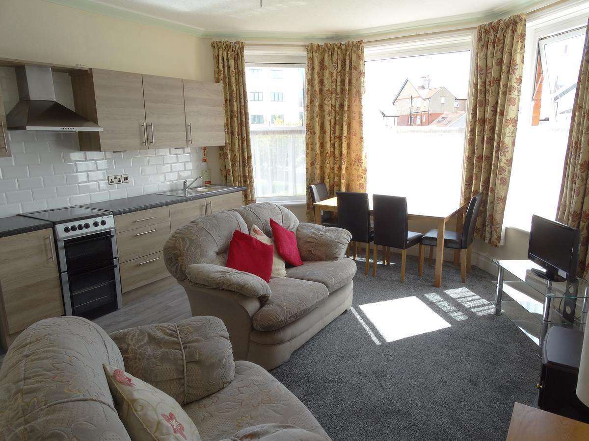 Beachmount Holiday Apartments Rhos-on-Sea Bagian luar foto